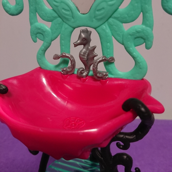 Monster high furniture lagoona's bathroom - Picture 9 of 14